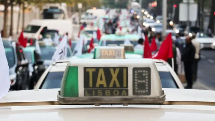 Festpreis für Taxis am Flughafen Lissabon