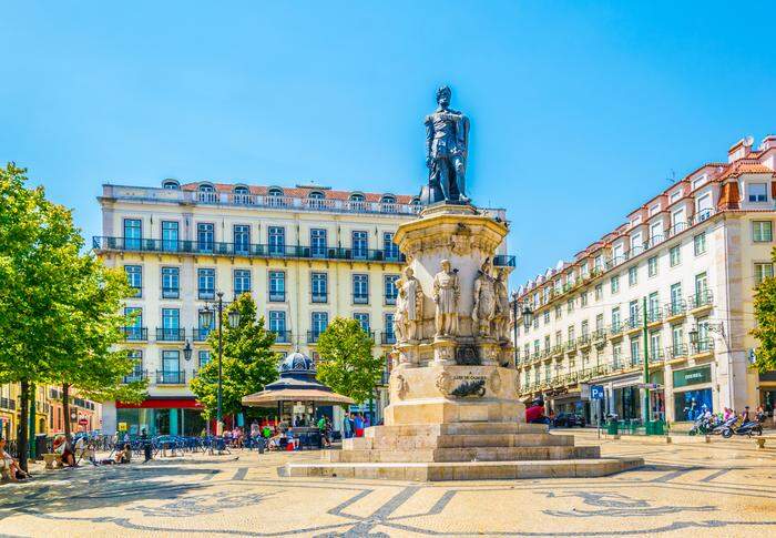 Auf der Praça Luís de Camões feierten die Portugiesen die Befreiung durch die „Nelkenrevolution“  