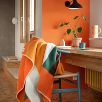 Wollplaid „Mikkel“ von Røros Tweed mit Muster im Bauhausstil