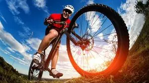 Start in die Radsaison: Radfahren schont die Gelenke und trainiert die Muskeln 
