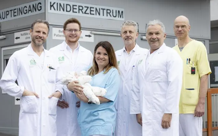 Fetalmediziner Philipp Klaritsch, Kinderradiologe Sebastian Tschauner, Birgit Hochreiner, Pflegeleitung Kinder-Intensivstation, Ernst Eber, Klinik-Vorstand, Kinderchirurgie-Chef Holger Till, Hinrich Baumgart, Intensivstation Kinderchirurgie 