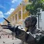 In der Altstadt von Cartagena de Indias erinnert eine Statue an den berühmten Schriftsteller