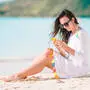 Damit das Handy im Urlaub nicht zur Kostenfalle wird