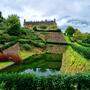 Domaine de la Roche-Jagu: Moderner Garten um alte Mauern