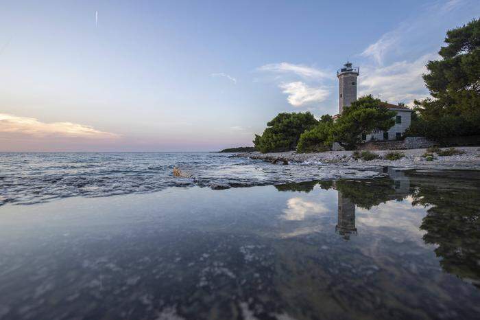 Der Leuchtturm ist eines der Wahrzeichen von Vir