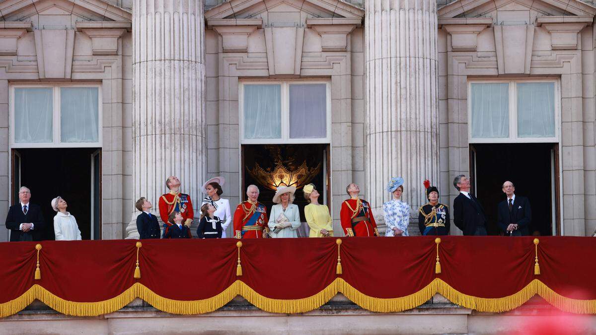 Den Ostflügel mit dem berühmten Balkon der Royals sehen Besucher sonst nur von außen