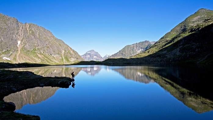 Im oberen der drei Landschitzseen ist an klaren Tagen der Hochgolling (2863 m) als Spiegelbild zu sehen