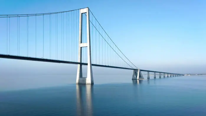 Die Großer-Belt-Brücke verbindet die dänischen Inseln Fünen und Seeland