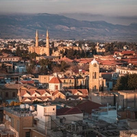 Die Altstadt von Nikosia mit Blick in den nördlichen Teil und auf die Selimiye-Moschee