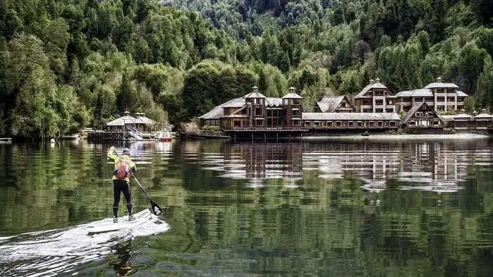 Die Puyuhuapi Lodge an der Bahía Dorita