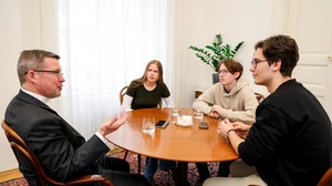 Weihbischof Johannes Freitag, Almut, Wieland und Jonas