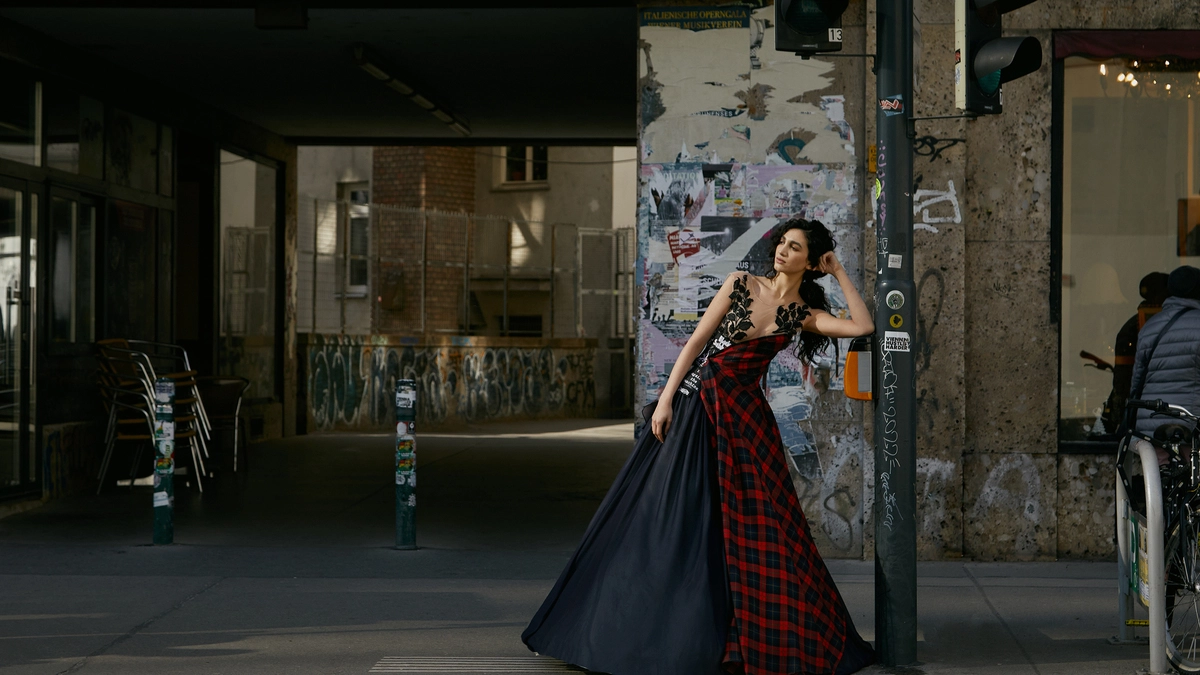 Höchste Schneider- und Stickkunst von Katharina Reuschel 