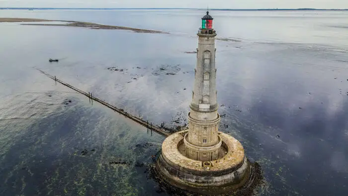 Der Leuchtturm von Cordouan liegt in der Gironde, dem Zusammenfluss der Dordogne und der Garonne