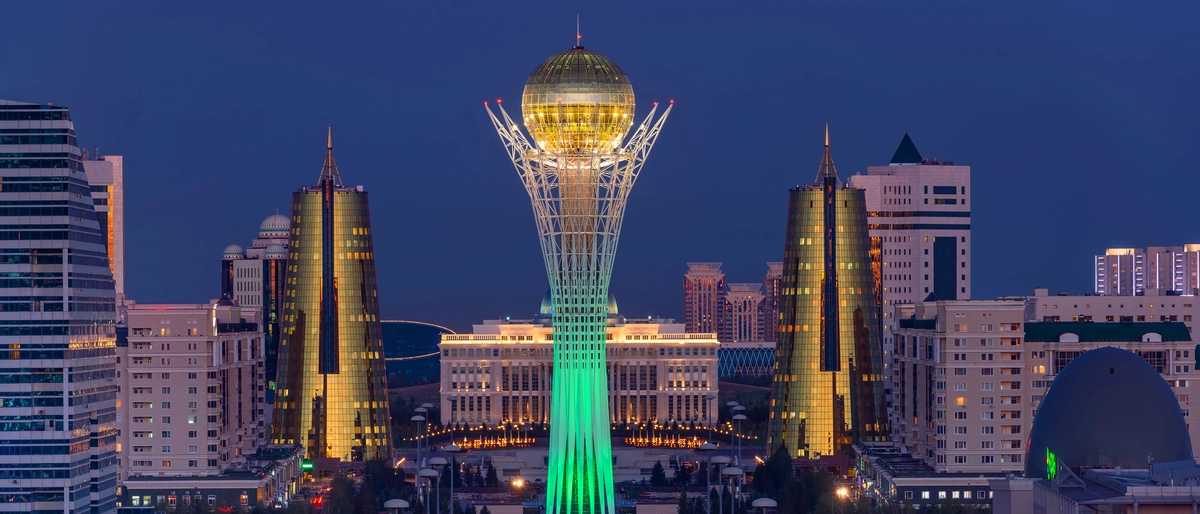 Der Bajterek-Turm ist das Wahrzeichen von Astana