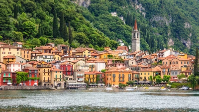 Varenna: Hier treffen Sie ab sofort nur noch vorschriftsmäßig bekleidete Menschen an