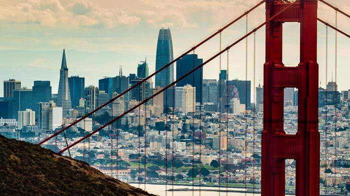 Die Golden Gate Bridge ist das Wahrzeichen von San Francisco