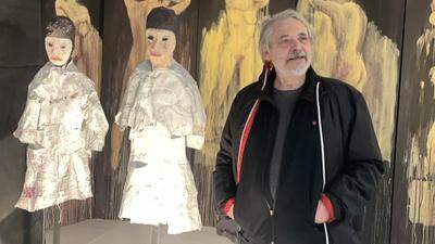 Der Triestiner Künstler Paolo Cervi Kervischer in seinem Wohnatelier
