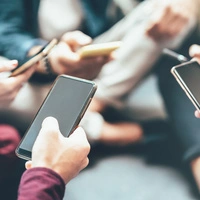 Die häufige Nutzung von Smartphones zieht auch negative Folgen nach sich