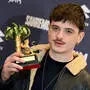 Olly, geboren 2001 in Genua, ist ein Popsänger und Rapper: Er wird nun für Italien beim ESC sein Glück versuchen