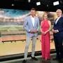 Führen im ORF während der EM durch das Studiogeschehen Bernhard Stöhr, Alina Zellhofer und Rainer Pariasek.