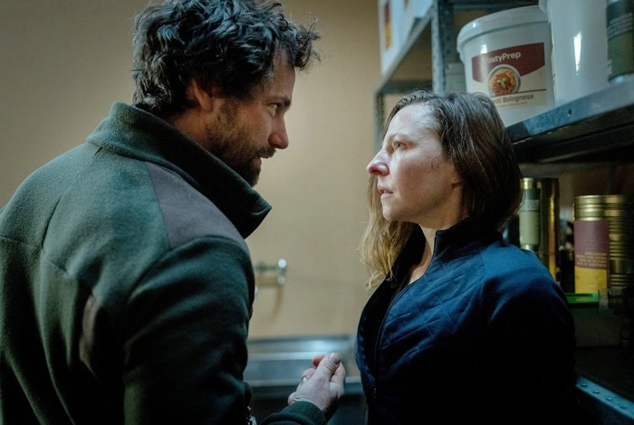 „Tatort – Die letzten Menschen von Köln“: Elara (Katharina Schüttler) und Survivaltrainer Moritz (Florian Stetter)