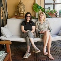 Sendungsgestalterin Nina Horowitz (links) mit Franziska aus Wien, die auf einen neuen Partner hofft (Sendung am 31. August in ORF 2)