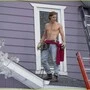 „Hot Frosty“ auf Netflix empfiehlt: Einem Schneemann einen Schal umlegen und dann abwarten, was passiert