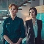 Jutta Fastian als Martina Schober mit Pia Hierzegger (Chefinspektorin Acham)