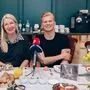 Claudia Stöckl mit Singer-Songwriter Thorsteinn Einarsson