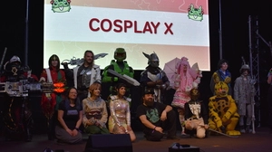 Die Rüstungsbauer Johanna Kivalo und Mattia Piccini waren in der Jury für den Cosplay X-Wettbewerb