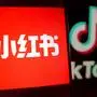 Illustration TikTok RedNote SUQIAN, CHINA - JANUARY 17, 2025 - A illustration photo shows TikTok and RedNote LOGO diaplayed on a smartphone in Suqian, Jiangsu province, China, January 17, 2025. Suqian Jiangsu China PUBLICATIONxNOTxINxCHN Copyright: xCFOTOx i1737100145723