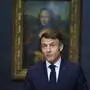 Der französische Präsident Emmanuel Macron vor der berühmten „Mona Lisa“