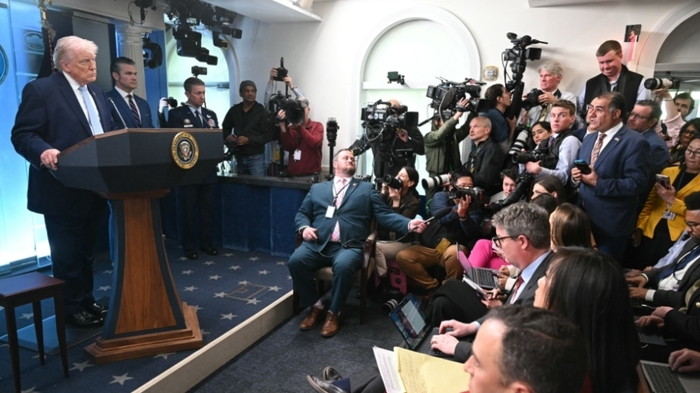 Trump wirt Medien "Fake News" vor