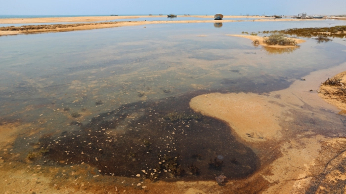Ölverschmutzung im Meer nahe der iranischen Insel Qeshm