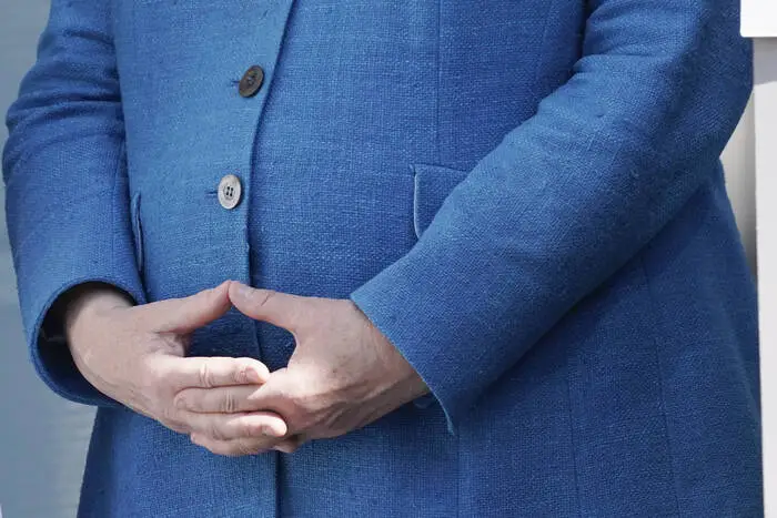  Unvergessen: Merkels typische Pose, die Merkel-Raute 