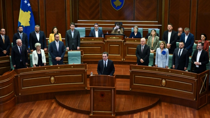 Premier Kurti spricht im Parlament des Kosovo