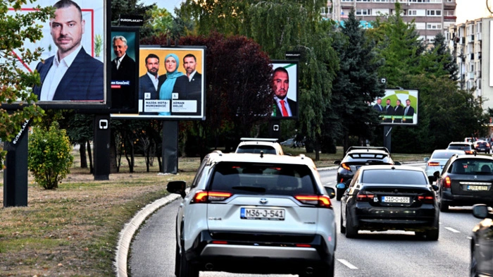 Wahlplakate in Sarajevo (Hauptstadt von Bosnien und Herzegowina)