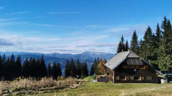 Die Wittmaierhütte auf der Stanglalm überdauerte turbulente Zeiten