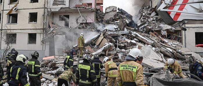 Teil des Wohnhauses in Belgorod waren nach der Explosion komplett zusammengestürzt