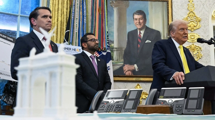 Bereits im Oktober 2025 stellte Trump erstmals seine Pläne für den Triumphbogen vorgestellt 