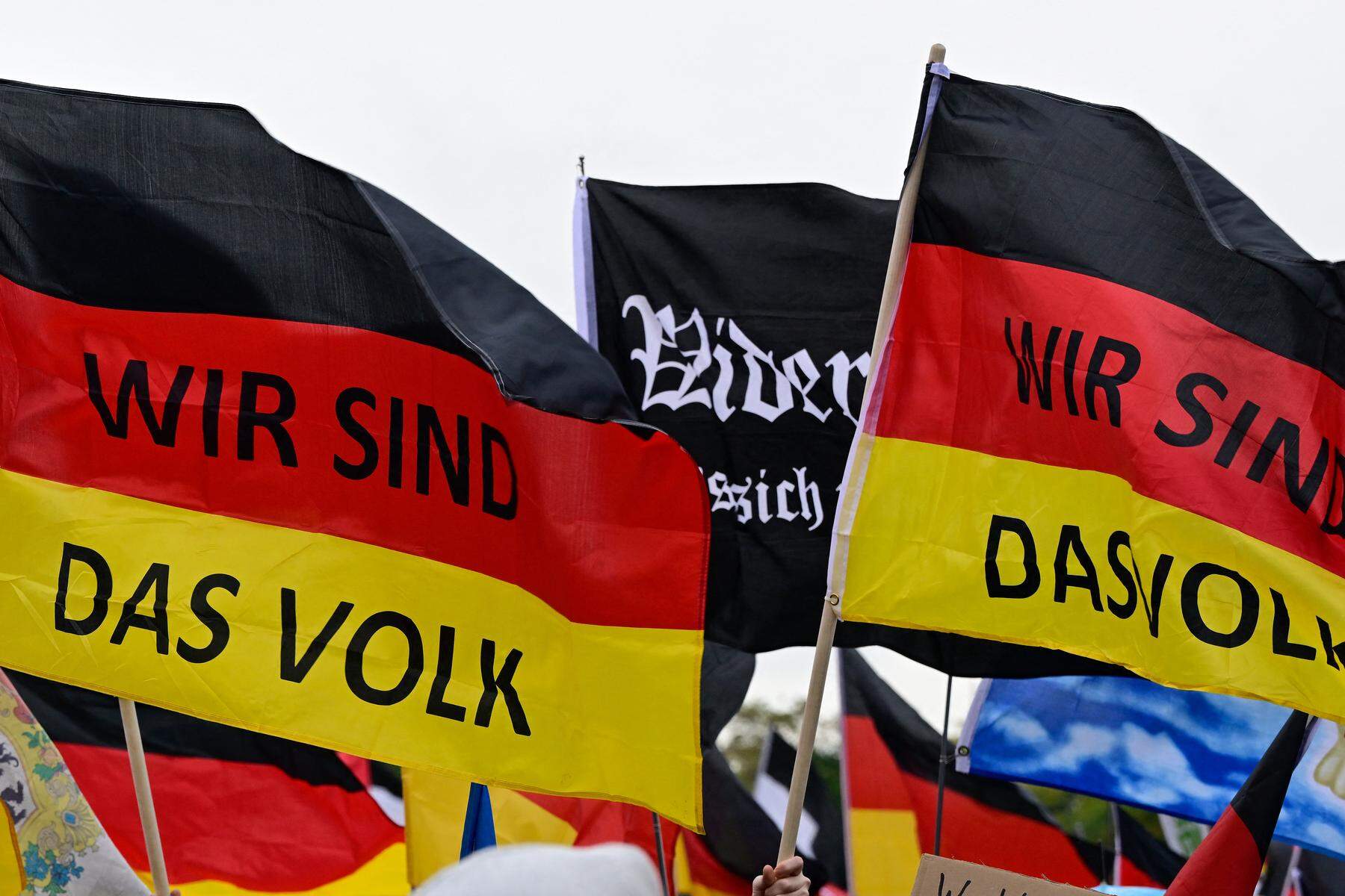 Deutschland | Rechtsextreme planten bei konspirativem Treffen Abschiebungen von Millionen Menschen