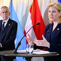 Außenministerin Beate Meinl-Reisinger nahm Bundespräsident Alexander Van der Bellen nach dessen Aussage zu israelischen Kriegsverbrechen in Schutz