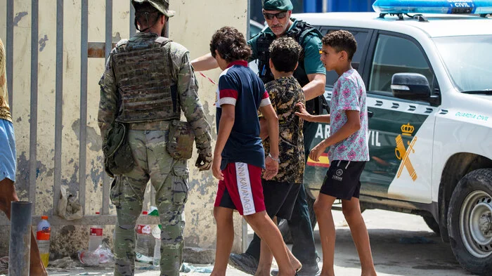 Knapp tausend unbegleitete Minderjährige sollen noch in Ceuta sein