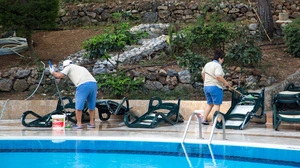 Mitarbeiterinnen und Mitarbeiter im Tourismus sollen in der Türkei noch mehr arbeiten 