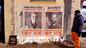 „Ermordet von ICE“: Ein Plakat in Minneapolis erinnert an Renée Good und Alex Pretti
