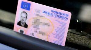 Die EU-Länder sollen nun selbst entscheiden, ob die Selbsteinschätzung der Lenker bei der Ausstellung des Führerscheins durch eine ärztliche Untersuchung ergänzt werden soll.