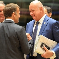 Der erste Tag dieses Europäischen Rates drehte sich im Kern um die Frage, wie die EU jenen Wohlstand sichern kann. Eng damit verbunden ist die Frage der Höhe des EU-Budgets. Österreichs Kanzler Christian Stocker (hier mit Frankreichs Präsident Emmanuel Macron) drängt auf ein niedriges Volumen