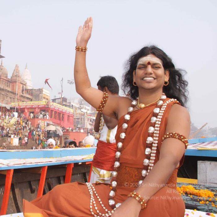 Die „Vereinigten Staaten von Kailasa“ werden von dem Guru Nithyananda vertreten, der in Indien wegen mehrerer Anklagen, darunter sexueller Übergriffe, gesucht wird