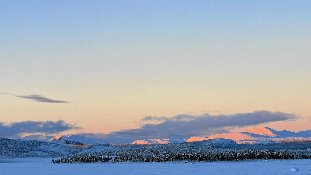 Berge des Sarek Nationalparks nahe Kvikkjokk, wo die minus 43,6 Grad gemessen wurden.  | Berge des Sarek Nationalparks nahe Kvikkjokk, wo die minus 43,6 Grad gemessen wurden. 