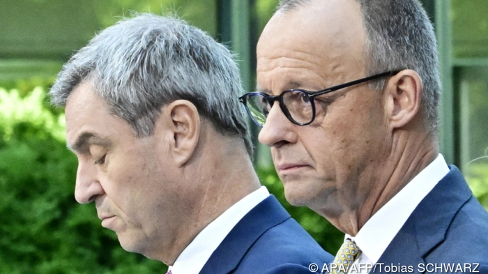 Miserable Werte: die Parteichefs Söder (CSU) und Merz (CDU)
